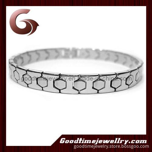 Simple Shining Stainless Steel Magnetic Bracelet (GSB-141)